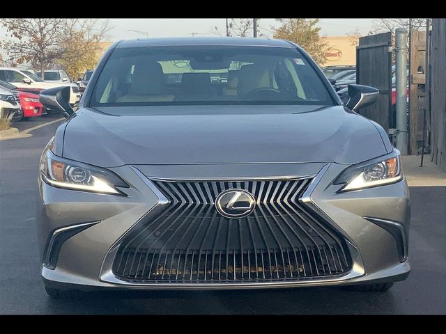 2021 Lexus ES 250