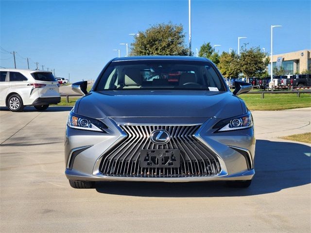 2021 Lexus ES 250