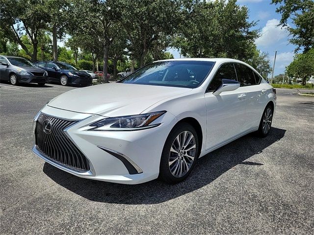 2021 Lexus ES 250