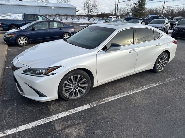 2021 Lexus ES 250