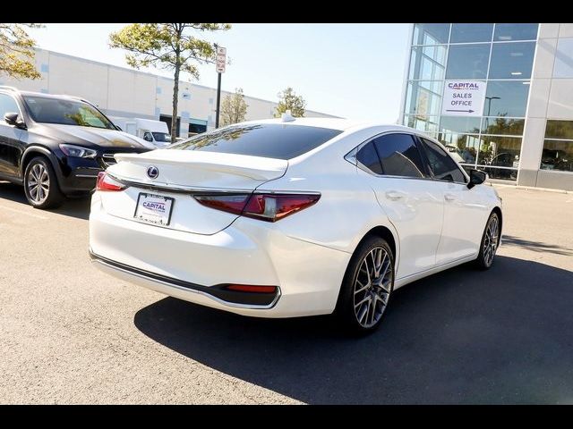 2021 Lexus ES 300h