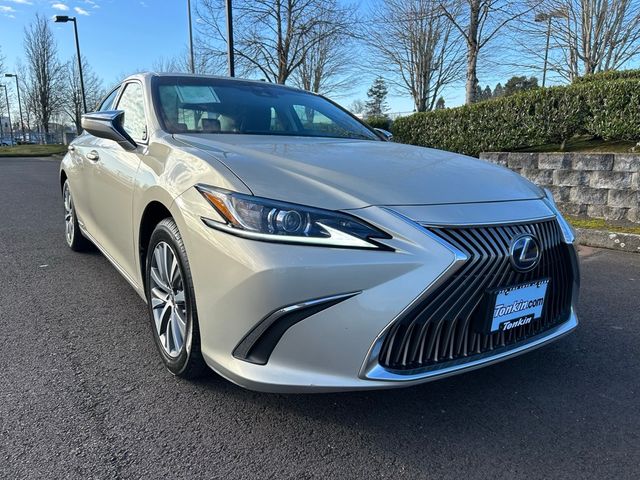 2021 Lexus ES 300h