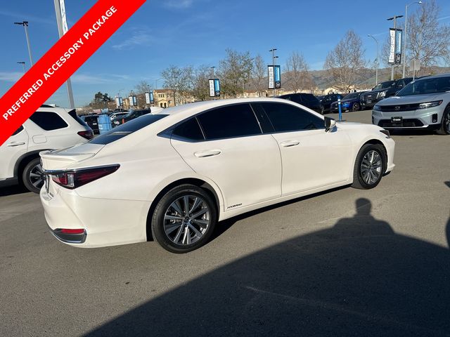 2021 Lexus ES 300h