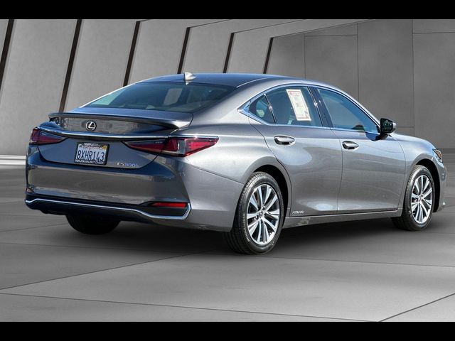 2021 Lexus ES 300h