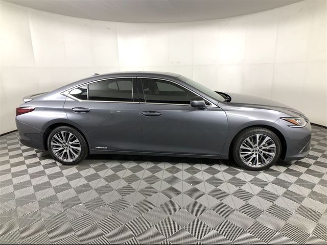 2021 Lexus ES 300h