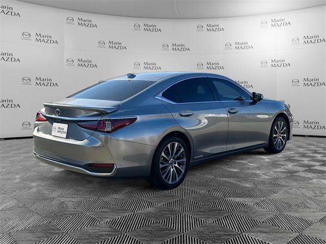 2021 Lexus ES 300h