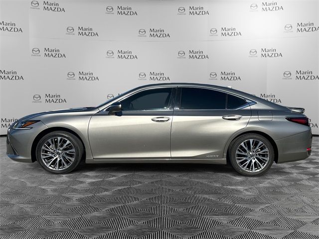 2021 Lexus ES 300h