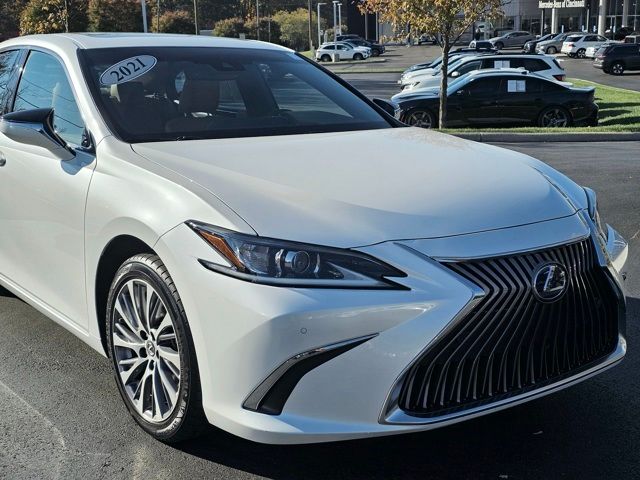 2021 Lexus ES 300h