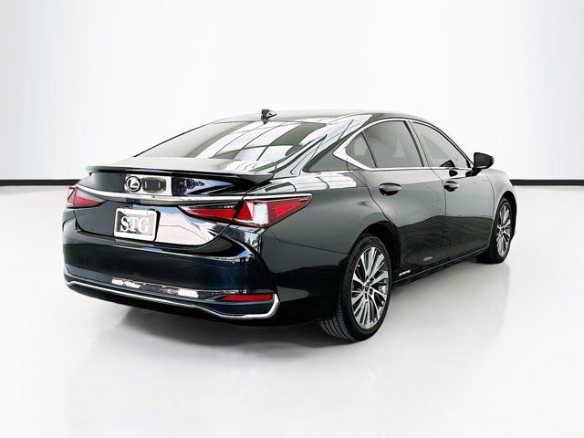 2021 Lexus ES 300h