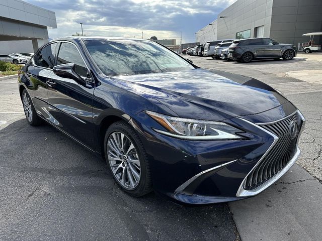 2021 Lexus ES 300h