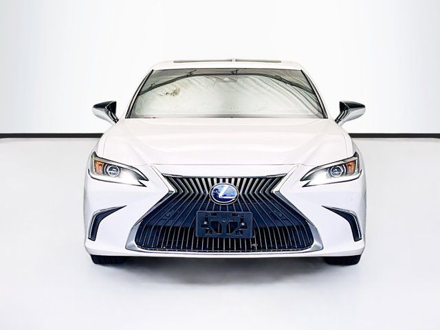 2021 Lexus ES 300h