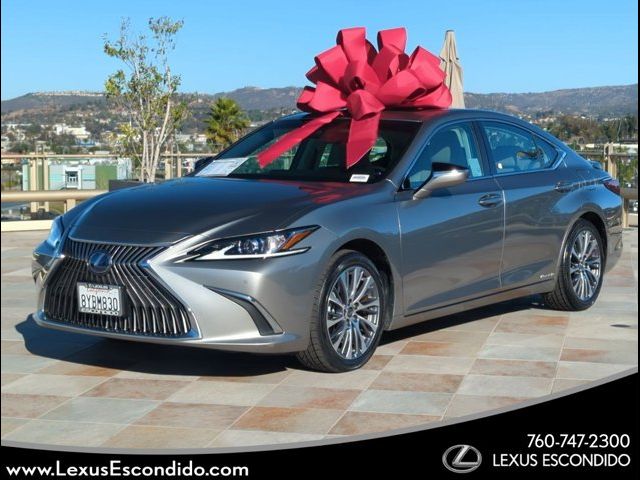 2021 Lexus ES 300h