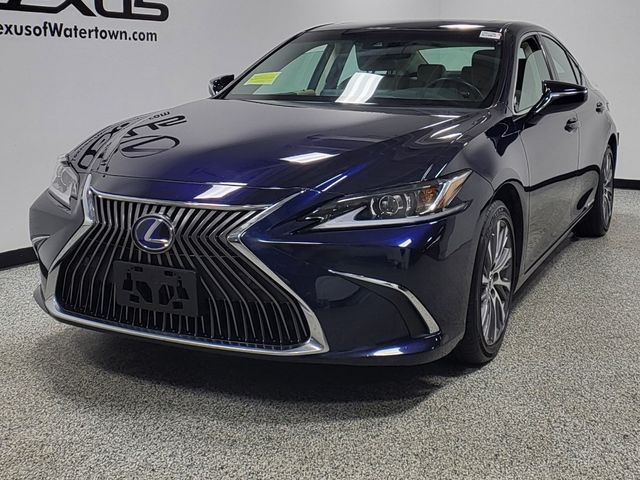 2021 Lexus ES 300h