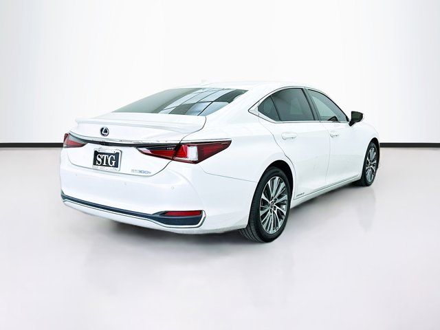 2021 Lexus ES 300h