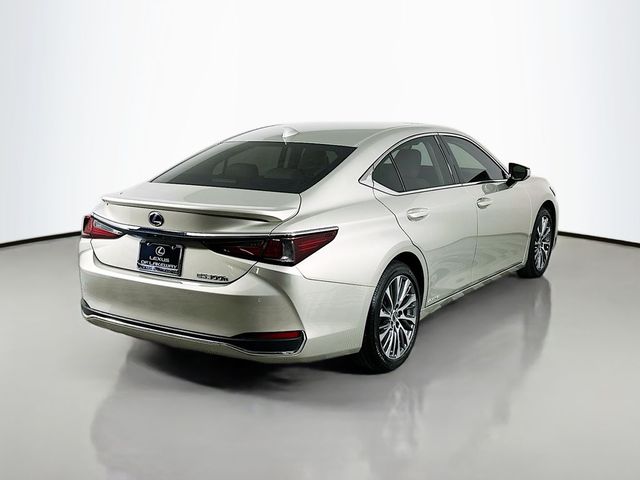 2021 Lexus ES 300h