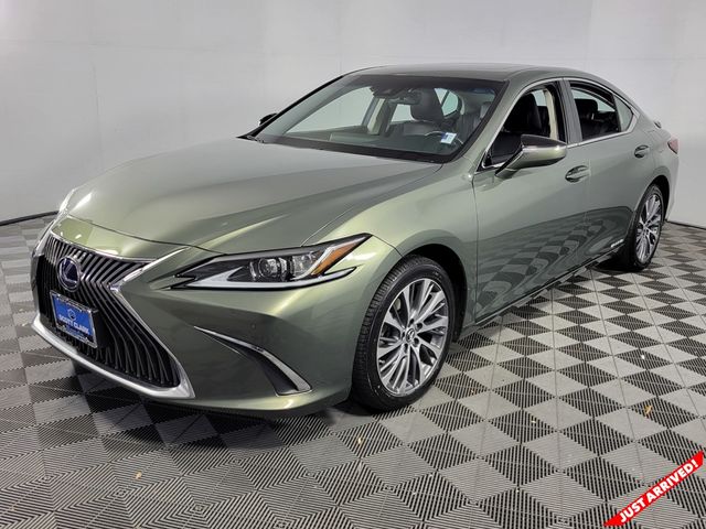 2021 Lexus ES 300h