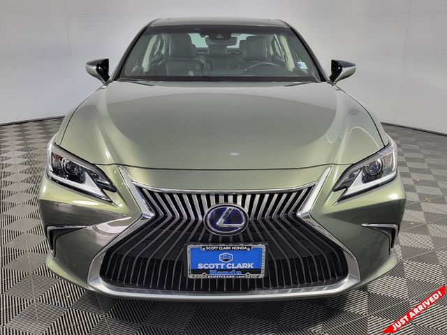 2021 Lexus ES 300h