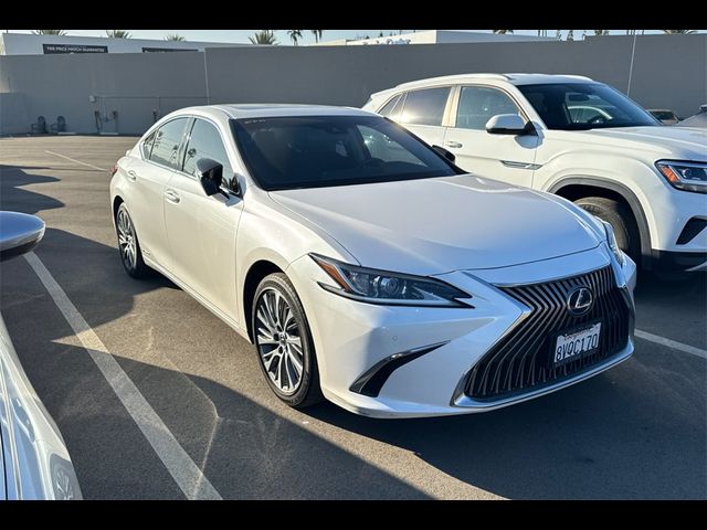 2021 Lexus ES 300h