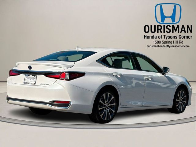 2021 Lexus ES 300h
