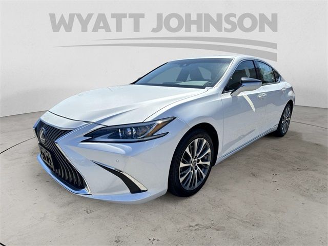 2021 Lexus ES 300h