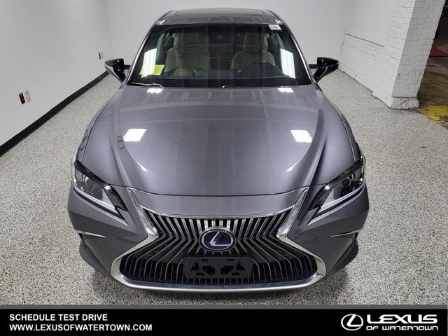 2021 Lexus ES 300h