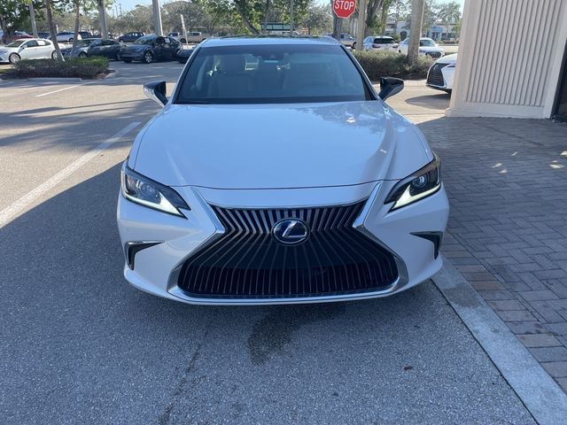 2021 Lexus ES 300h