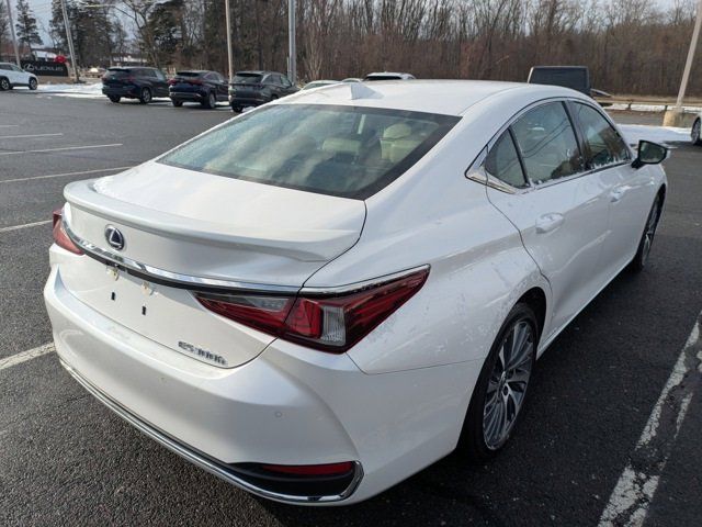 2021 Lexus ES 300h