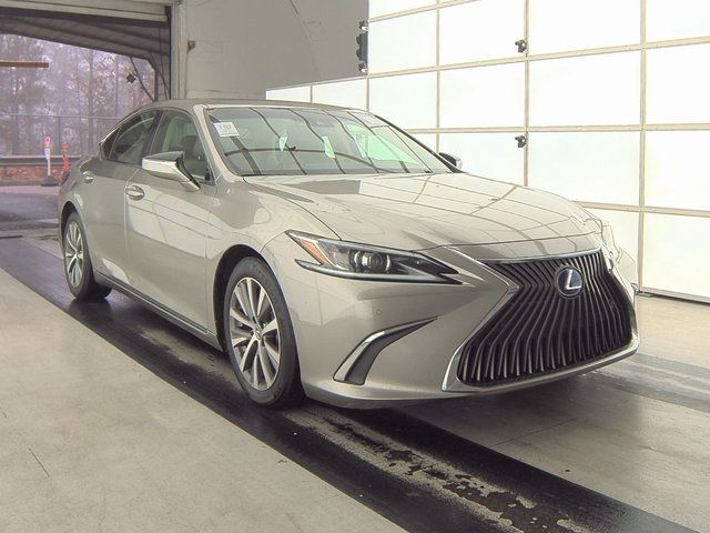 2021 Lexus ES 300h