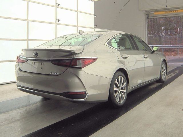 2021 Lexus ES 300h