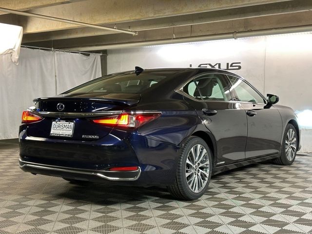 2021 Lexus ES 300h