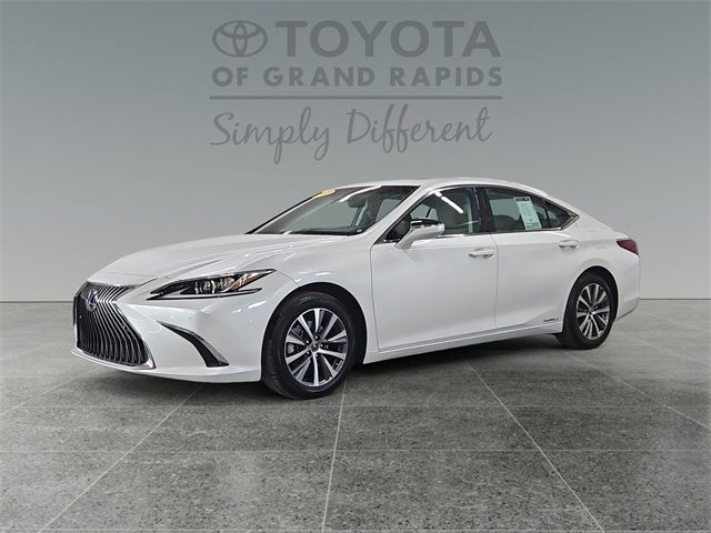 2021 Lexus ES 300h