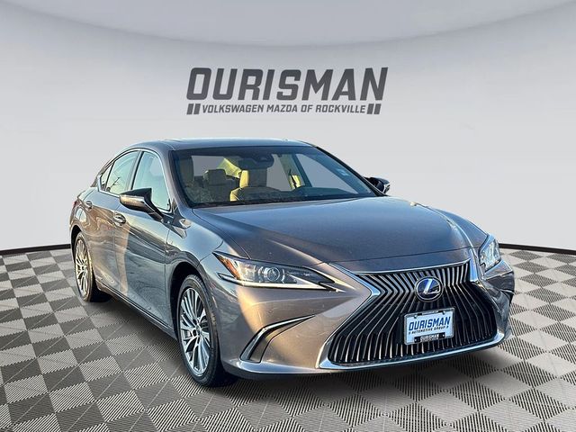 2021 Lexus ES 300h