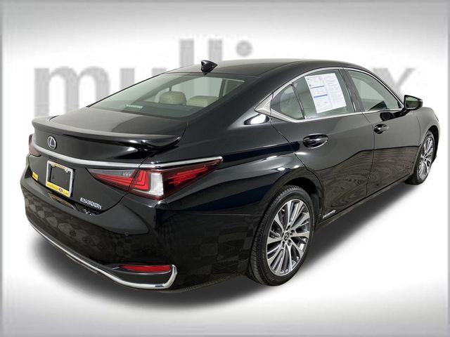 2021 Lexus ES 300h