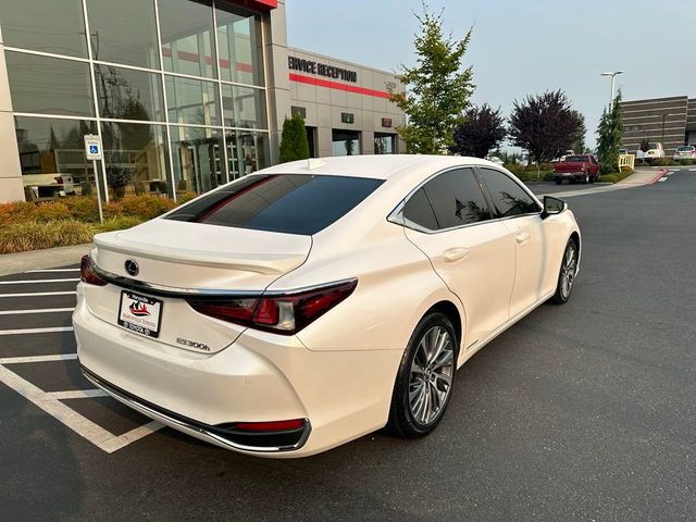 2021 Lexus ES 300h