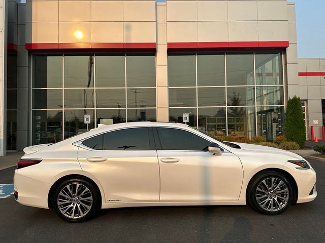 2021 Lexus ES 300h