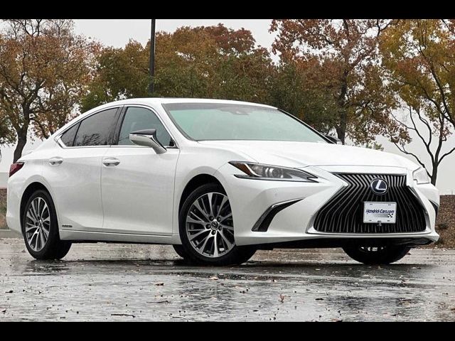 2021 Lexus ES 300h