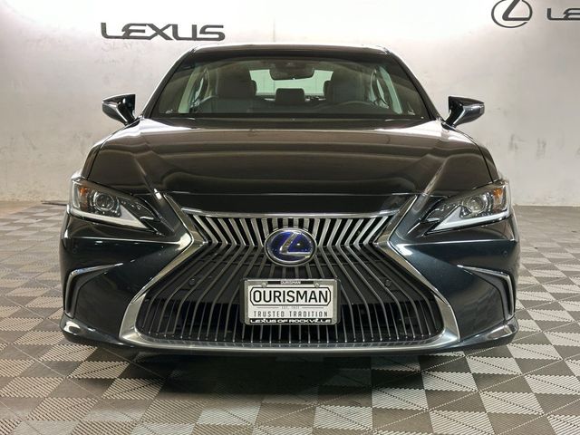 2021 Lexus ES 300h Luxury