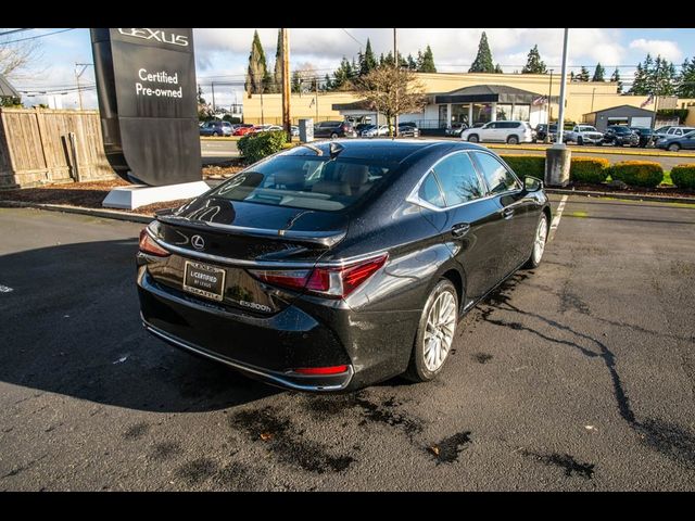 2021 Lexus ES 300h Luxury