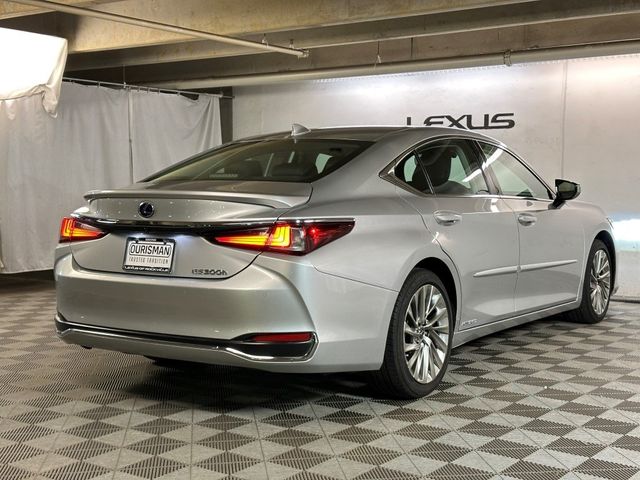 2021 Lexus ES 300h Luxury