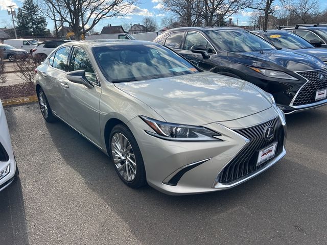 2021 Lexus ES 300h Luxury