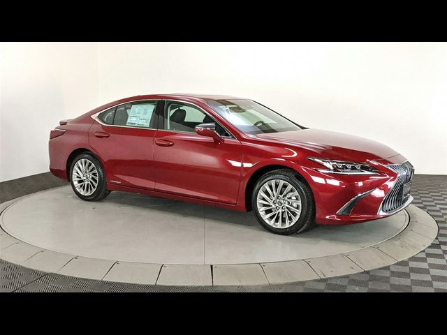 2021 Lexus ES 300h Luxury