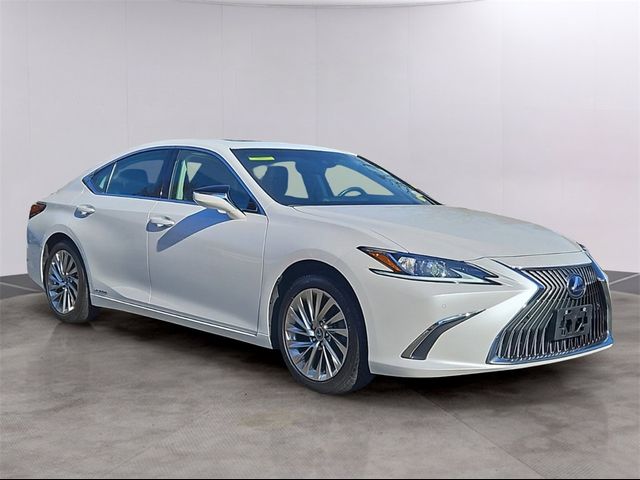 2021 Lexus ES 300h Luxury