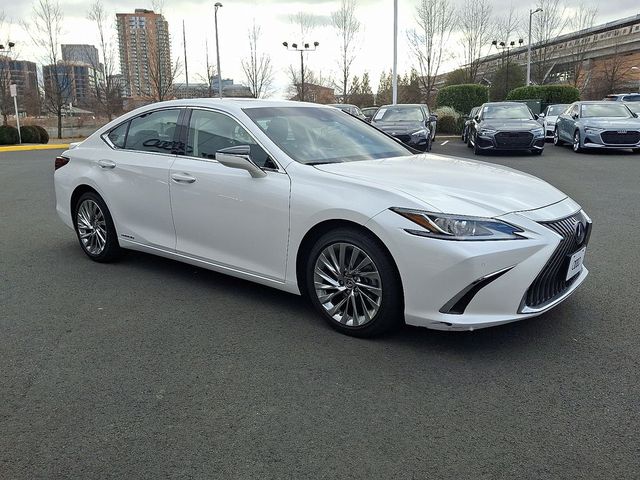 2021 Lexus ES 300h Luxury