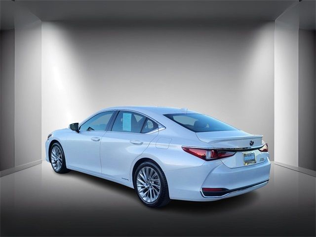 2021 Lexus ES 300h Ultra Luxury