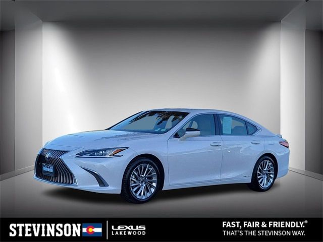 2021 Lexus ES 300h Ultra Luxury