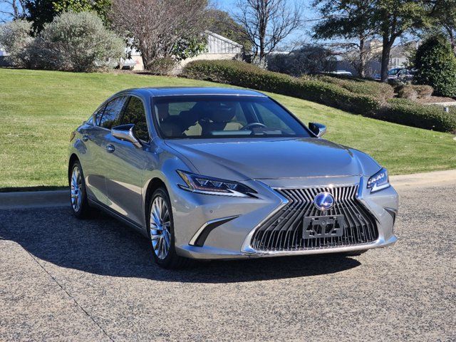 2021 Lexus ES 300h Ultra Luxury