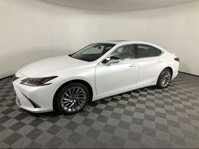 2021 Lexus ES 300h Ultra Luxury