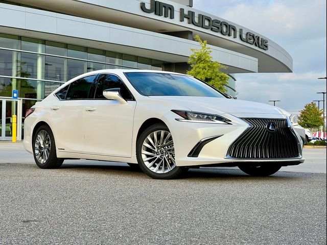 2021 Lexus ES 300h Ultra Luxury