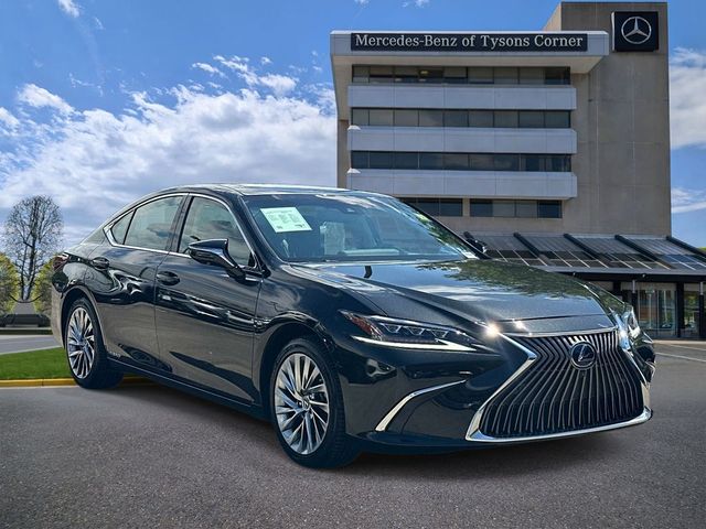 2021 Lexus ES 300h Ultra Luxury