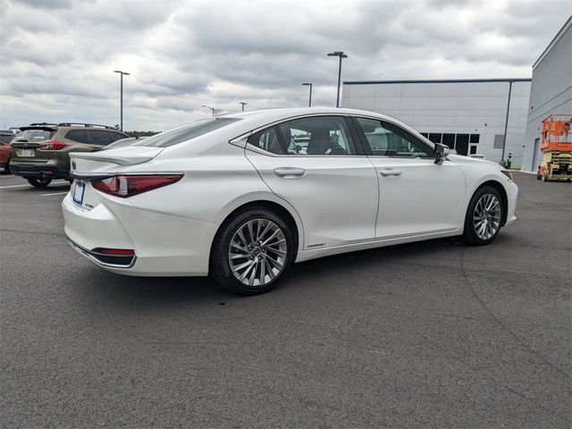 2021 Lexus ES 300h Ultra Luxury